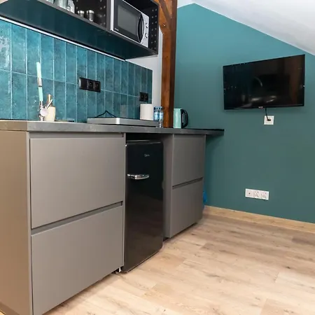 Aparthotel Uroczy, Przytulny Poddasze 3*