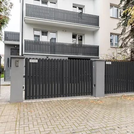 Uroczy, Przytulny Poddasze Aparthotel Radom