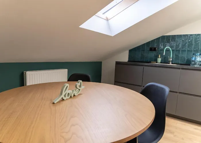 Uroczy, Przytulny Poddasze Radom